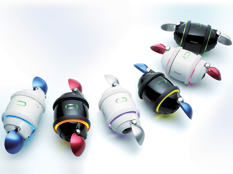 Illustration for article titled Sony Rolly Soon Rolling Out in Black Shell, Colored Arms